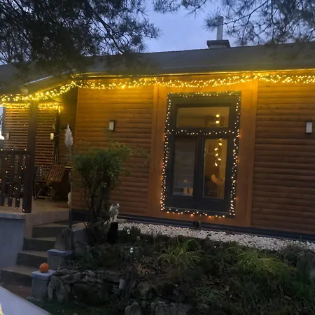 Fahaz A Kilatonal Woodhouse Lux Near Koszeg 6km Szombathely 10km Buek 20km 木屋
