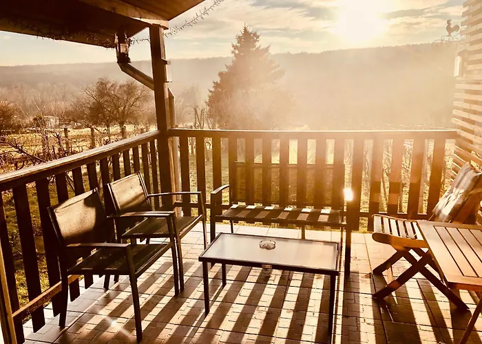 Fahaz A Kilatonal Woodhouse Lux Near Koszeg 6km Szombathely 10km Buek 20km Chalet